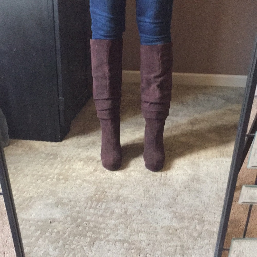 Matiko suede “slouchy” tall boots 7.5